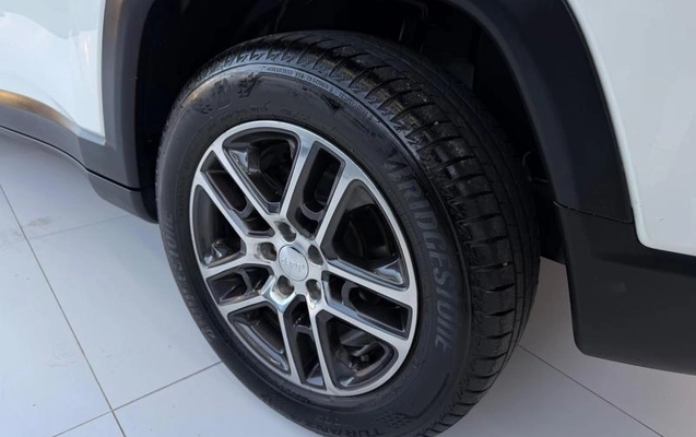 imagem-https://www.socarrao.com.br/sc-vehicle-images-prod/3647316/1789401529877-8434396_13_B_f311a6ae45.jpeg