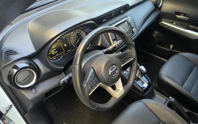 imagem-https://www.socarrao.com.br/sc-vehicle-images-prod/3647543/1789417250613-8451768_9_B_c4eea7388b.jpeg