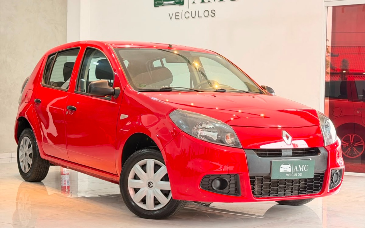Renault Sandero 2014 Vermelho — foto 1 de 3
