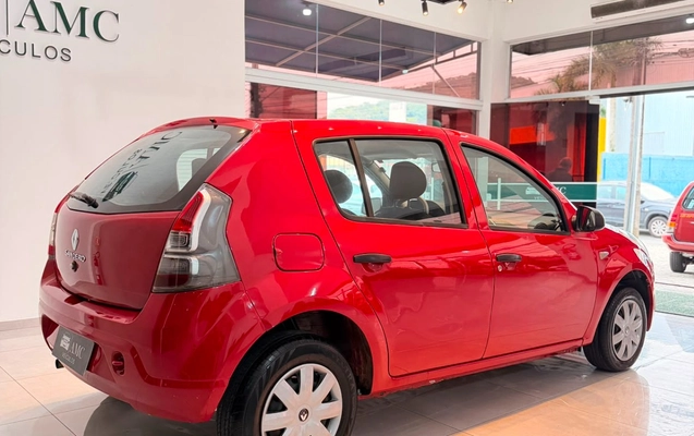 imagem-https://www.socarrao.com.br/sc-vehicle-images-prod/3647633/1788548740299-V2hhdHNBcHAgSW1hZ2UgMjAyNi0wOC0xNyBhdCAxNS4zNS40OC5qcGVn.jpeg