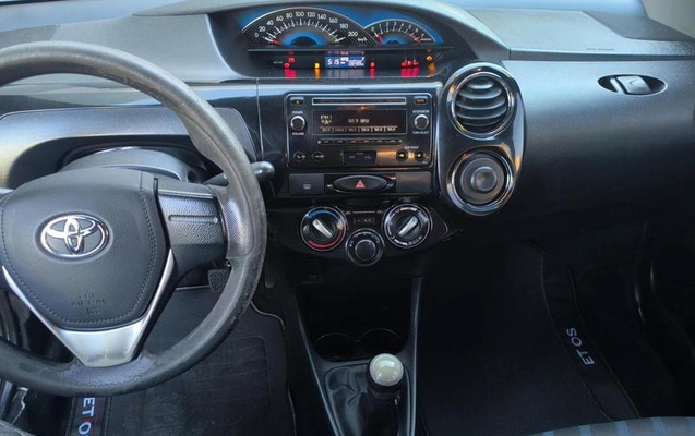imagem-https://www.socarrao.com.br/sc-vehicle-images-prod/3647641/1788550102947-8451860_7_B_813148834b.jpeg