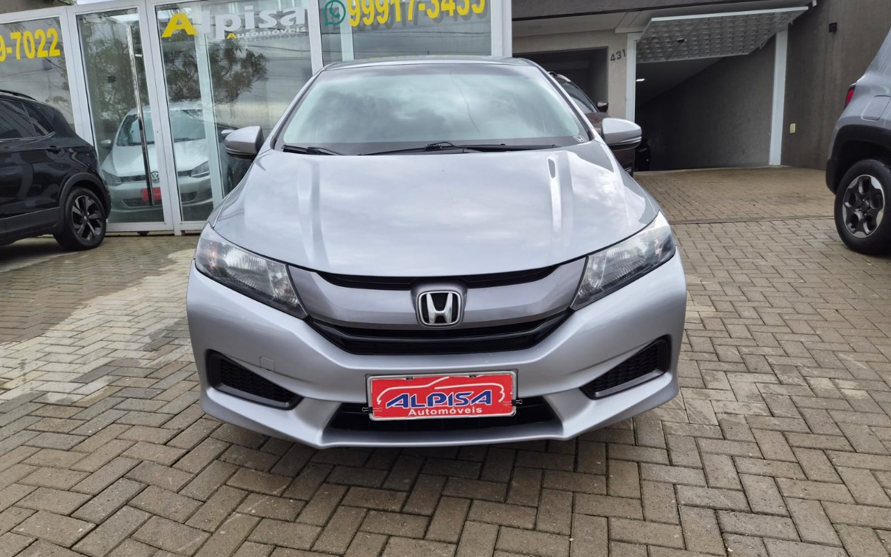 imagem-https://www.socarrao.com.br/sc-vehicle-images-prod/3647655/1788549019295-V2hhdHNBcHAgSW1hZ2UgMjAyNi0wOS0wNCBhdCAxNS40Mi40MiAoMSkuanBlZw.jpeg