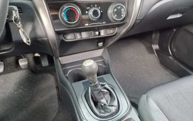 imagem-https://www.socarrao.com.br/sc-vehicle-images-prod/3647655/1788549020140-V2hhdHNBcHAgSW1hZ2UgMjAyNi0wOS0wNCBhdCAxNS40Mi40MSAoMikuanBlZw.jpeg