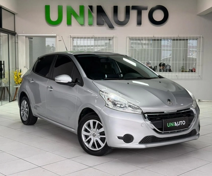 Peugeot 208 2014 Prata — foto 1 de 3