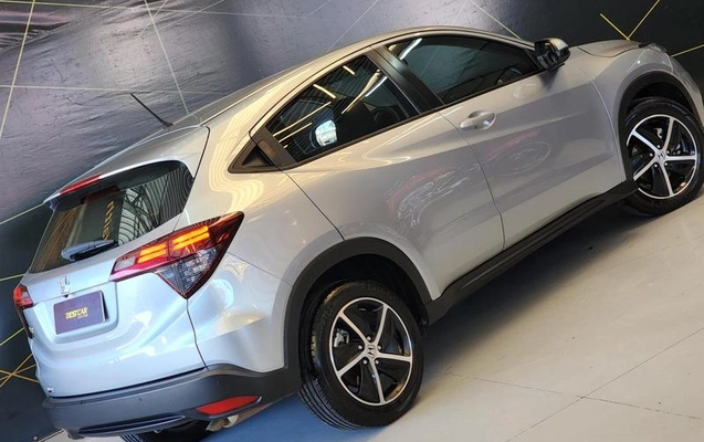 imagem-https://www.socarrao.com.br/sc-vehicle-images-prod/3647714/1789067765220-8438110_8_B_9549471f9a.jpeg