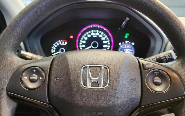 imagem-https://www.socarrao.com.br/sc-vehicle-images-prod/3647714/1789067765233-8438110_25_B_eab39a2ba2.jpeg
