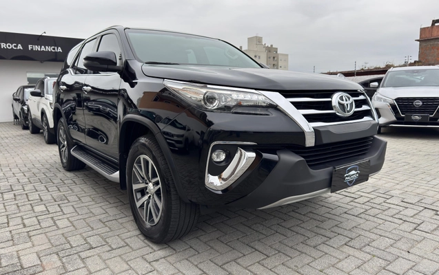 imagem-https://www.socarrao.com.br/sc-vehicle-images-prod/3647730/1789563054547-19ffc58778be409db24d6353d824bb78_1788549248300.jpg
