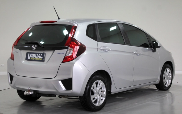 imagem-https://www.socarrao.com.br/sc-vehicle-images-prod/3647743/1788549446064-4_041437.jpg