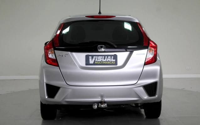 imagem-https://www.socarrao.com.br/sc-vehicle-images-prod/3647743/1788549446066-3_041437.jpg