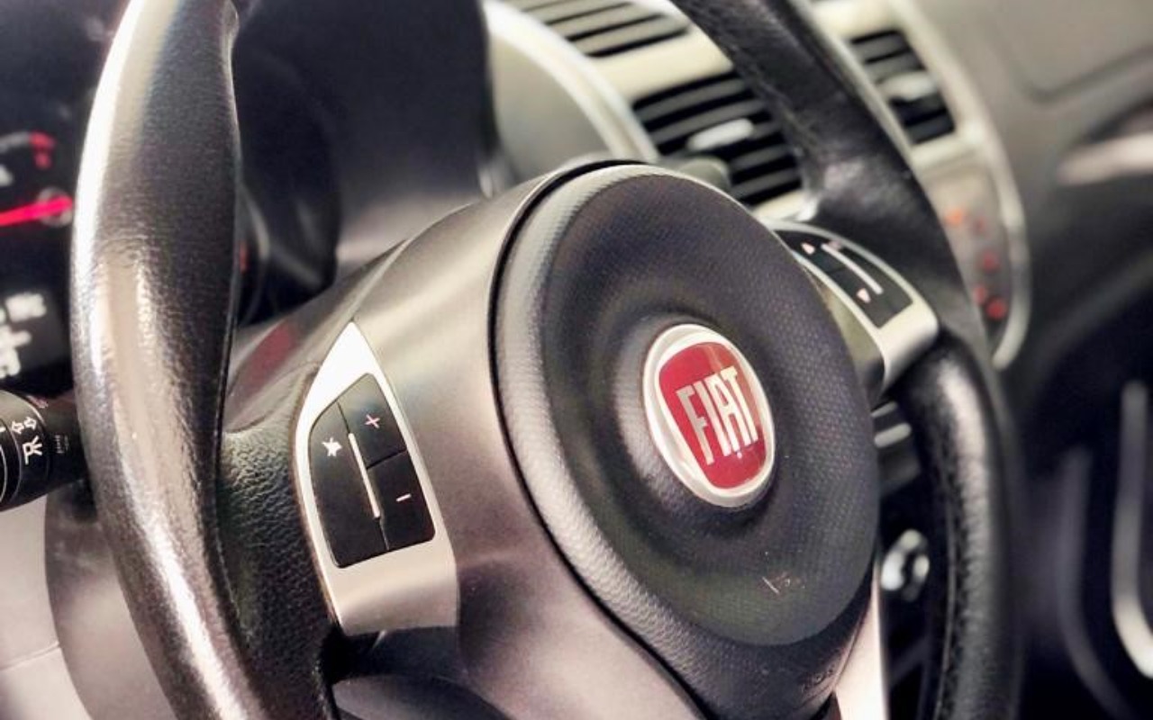imagem-https://www.socarrao.com.br/sc-vehicle-images-prod/3647749/1788549465418-MTEuanBn.jpg