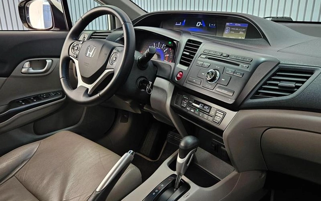 imagem-https://www.socarrao.com.br/sc-vehicle-images-prod/3648079/1788975853367-8447978_26_B_e430570f45.jpeg