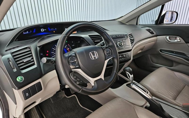 imagem-https://www.socarrao.com.br/sc-vehicle-images-prod/3648079/1788975853370-8447978_21_B_1206fcd0b6.jpeg