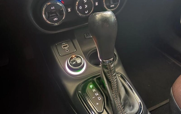 imagem-https://www.socarrao.com.br/sc-vehicle-images-prod/3648097/1788550448420-8452108_0_B_fb14999e8c.jpeg