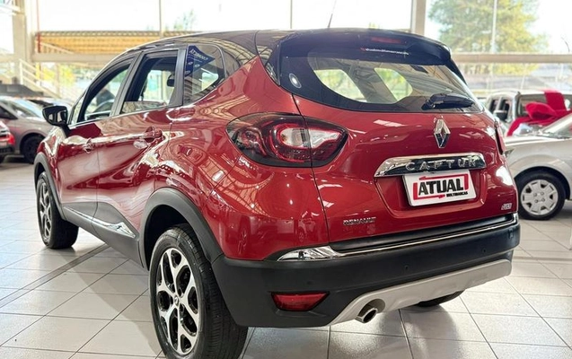 imagem-https://www.socarrao.com.br/sc-vehicle-images-prod/3648103/1789148461058-8436933_12_B_5c2f278673.jpeg