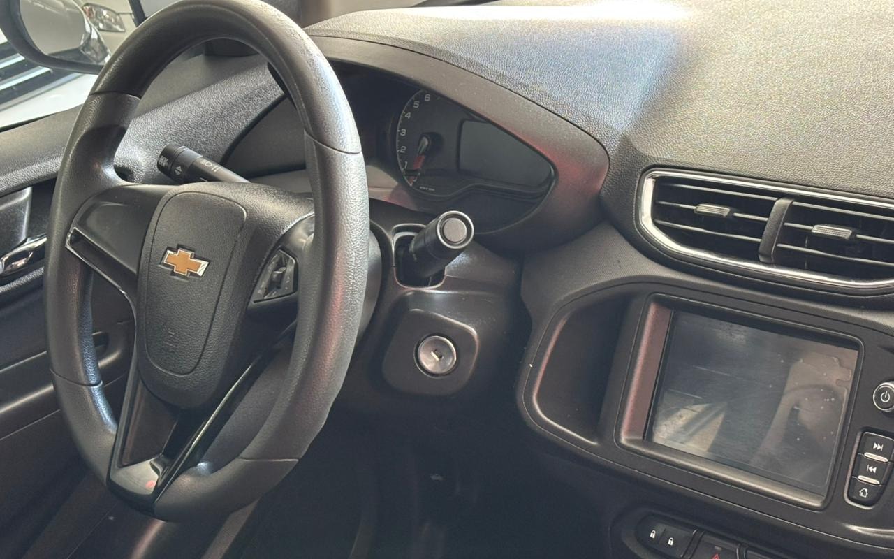 imagem-https://www.socarrao.com.br/sc-vehicle-images-prod/3648135/1788550592492-UFJJU01BIEJSQU5DTyAxMS5qcGc.jpg