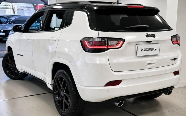 imagem-https://www.socarrao.com.br/sc-vehicle-images-prod/3648168/1788550724398-8452316_9_B_f525cb4f41.jpeg