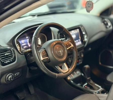 imagem-https://www.socarrao.com.br/sc-vehicle-images-prod/3648188/1788550788651-8449089_6_B_12c8eaebaf.jpeg