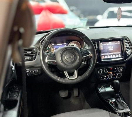 imagem-https://www.socarrao.com.br/sc-vehicle-images-prod/3648188/1788550788655-8449089_13_B_a1bcad5fa9.jpeg