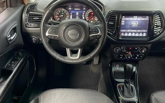 imagem-https://www.socarrao.com.br/sc-vehicle-images-prod/3648188/1788550788658-8449089_12_B_2e5276d7e0.jpeg