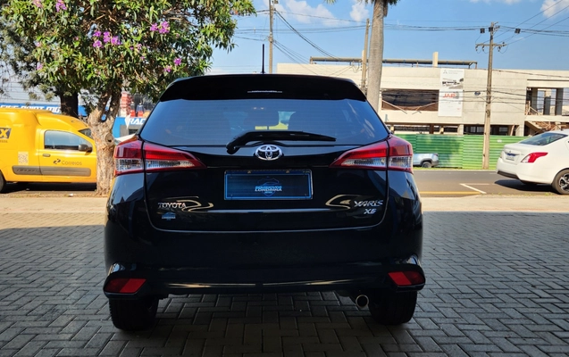 imagem-https://www.socarrao.com.br/sc-vehicle-images-prod/3648212/1788550880955-6a909750-e300-4191-b407-cd16f0fc73a5.jpg