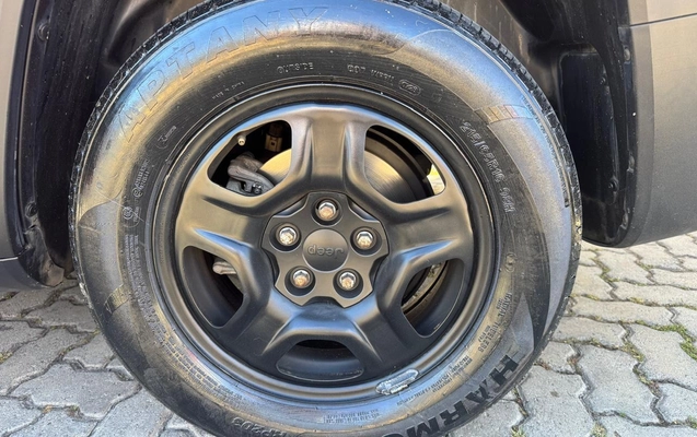 imagem-https://www.socarrao.com.br/sc-vehicle-images-prod/3648251/1788550959469-MTMuanBlZw.jpeg