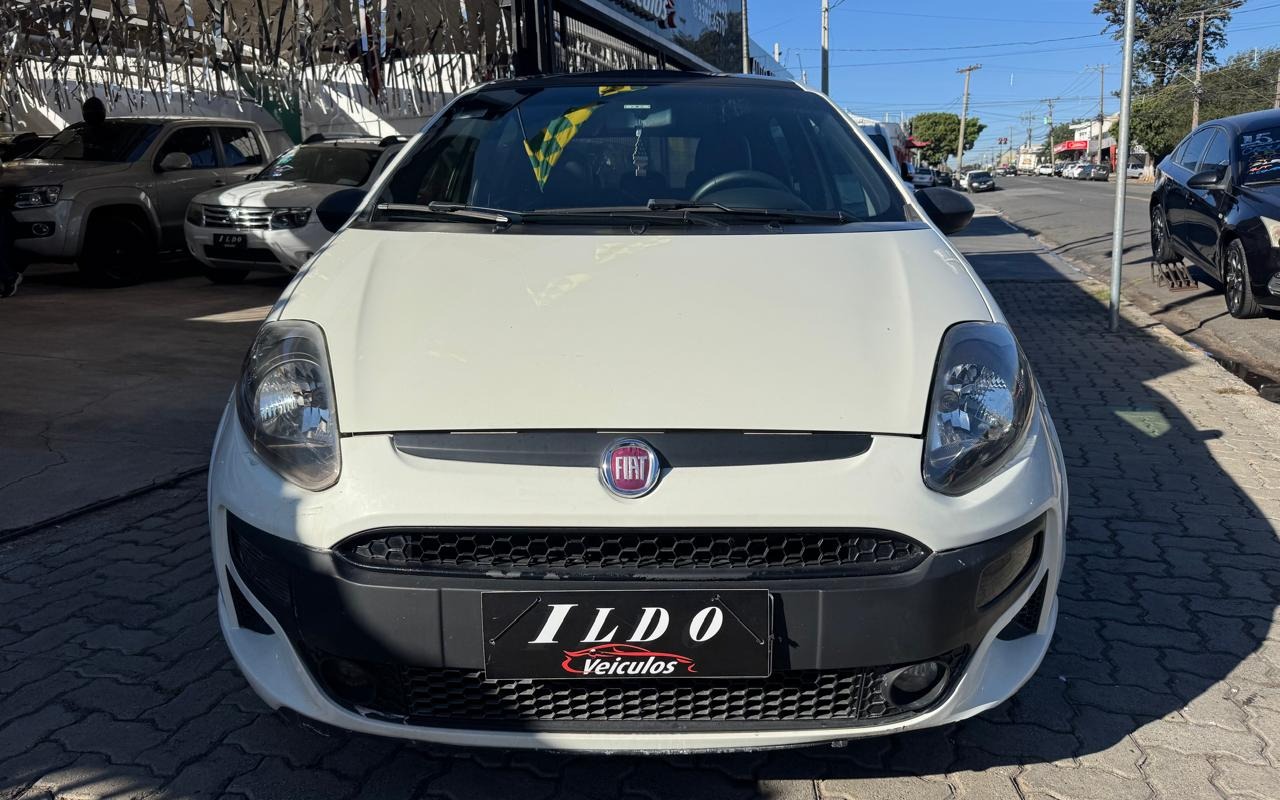 imagem-https://www.socarrao.com.br/sc-vehicle-images-prod/3648294/1788551065142-My5qcGVn.jpeg
