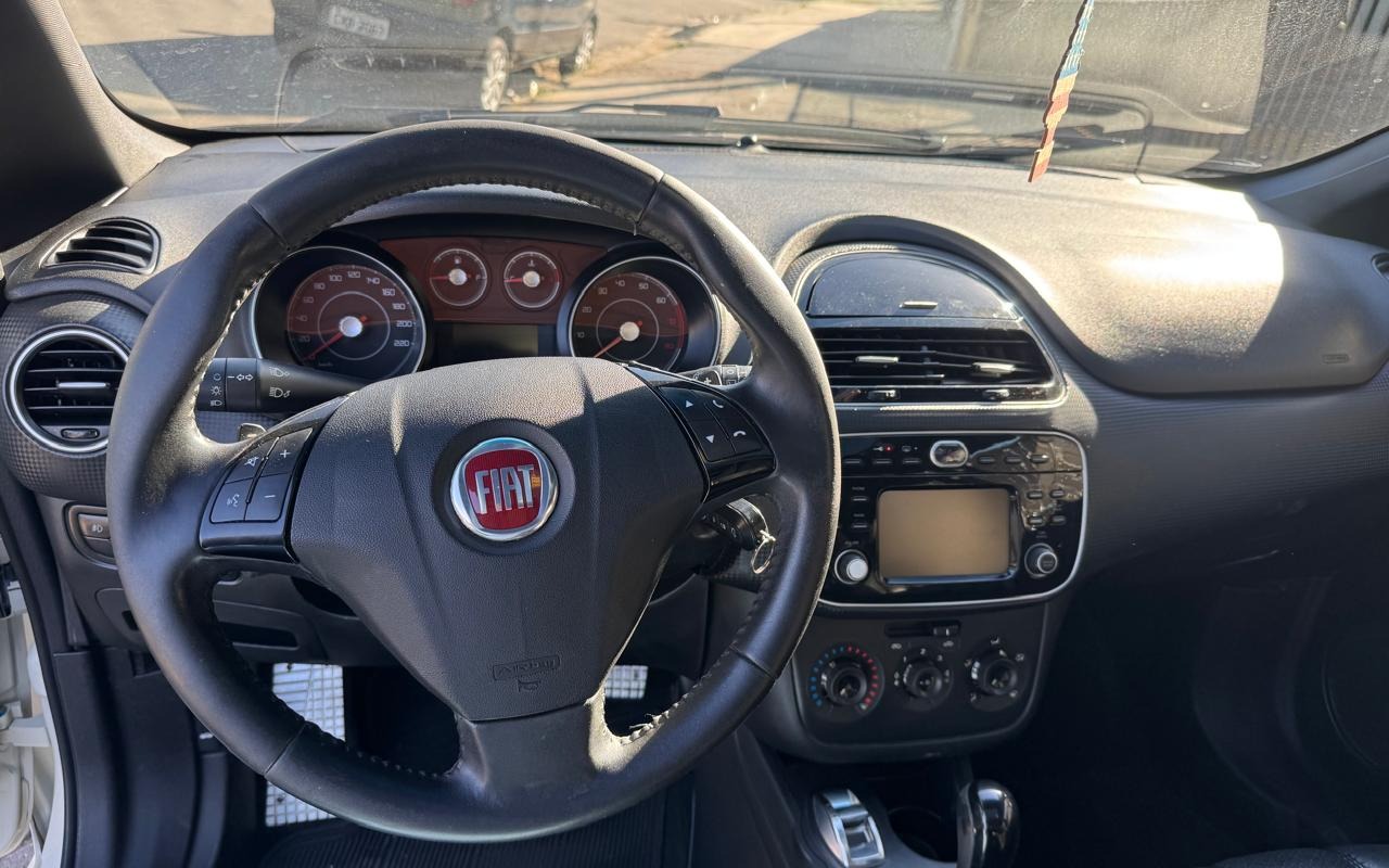 imagem-https://www.socarrao.com.br/sc-vehicle-images-prod/3648294/1788551065733-MTAuMS5qcGVn.jpeg