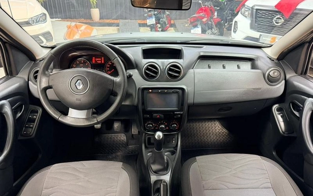 imagem-https://www.socarrao.com.br/sc-vehicle-images-prod/3648295/1788551076271-8418672_13_B_32921f45e8.jpeg