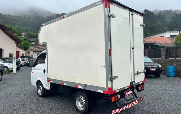 imagem-https://www.socarrao.com.br/sc-vehicle-images-prod/3648306/1788803652242-6a070f08fe784341a0214e8ccc365826_1788551108137.jpg