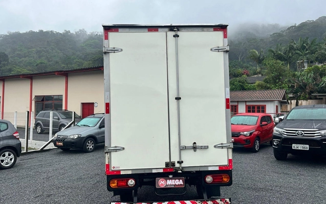 imagem-https://www.socarrao.com.br/sc-vehicle-images-prod/3648306/1788803652243-2e9cc60d3b654f98a40af12b518b4b15_1788551108142.jpg