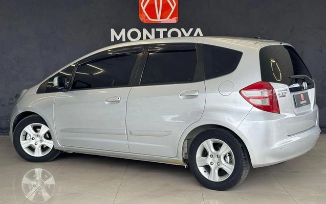 imagem-https://www.socarrao.com.br/sc-vehicle-images-prod/3648362/1788551240127-8408002_6_B_00d6eb5b40.jpeg
