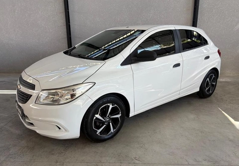 Chevrolet Joy 2018 Branco — foto 1 de 3