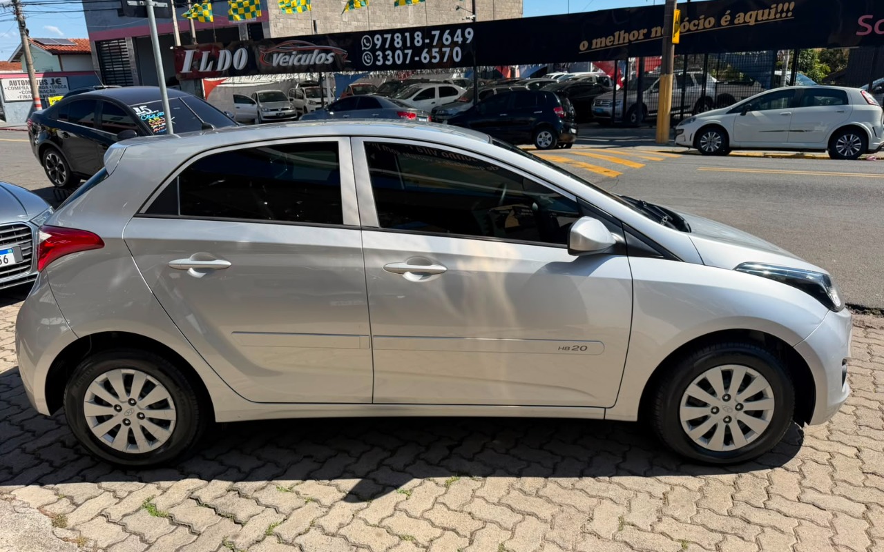 imagem-https://www.socarrao.com.br/sc-vehicle-images-prod/3648458/1788551393839-OC5qcGVn.jpeg
