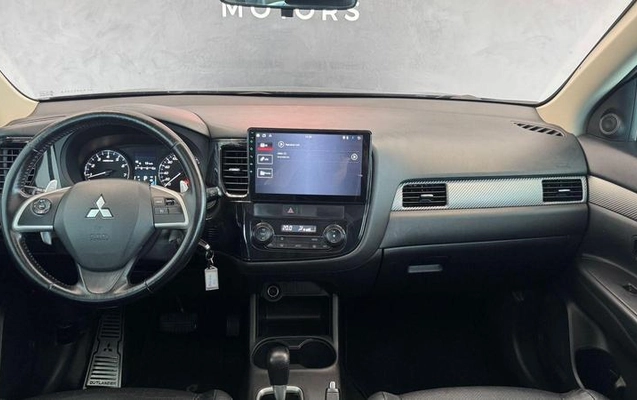 imagem-https://www.socarrao.com.br/sc-vehicle-images-prod/3648464/1789482504238-8385745_9_B_0a105700f2.jpeg
