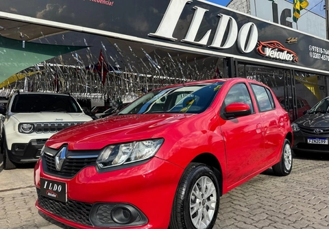 Renault Sandero 2017 Vermelho — foto 1 de 3