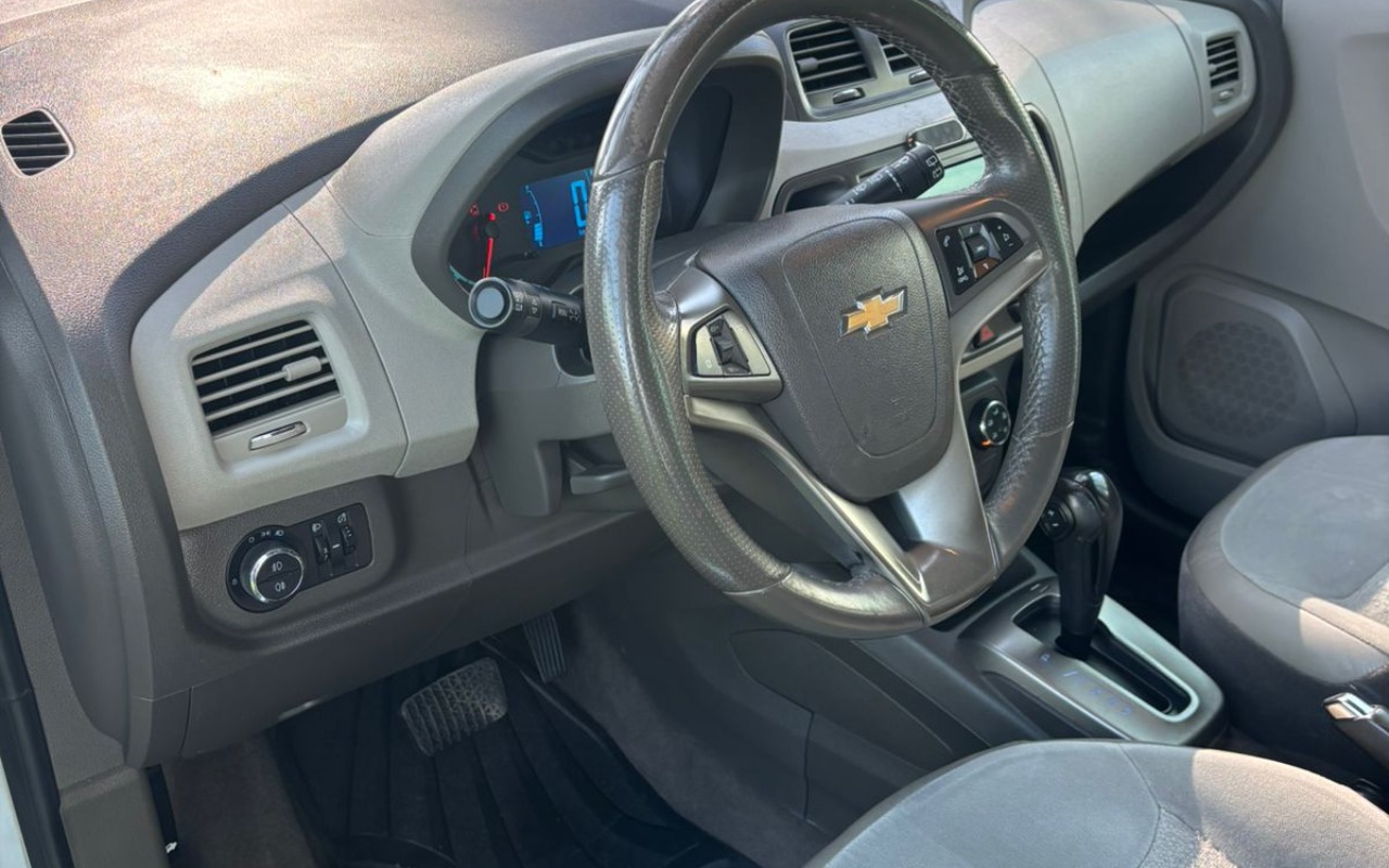 imagem-https://www.socarrao.com.br/sc-vehicle-images-prod/3648474/1788551538423-NGI2NzQ3ZGUtZjJmMS00ZWQ3LWFjZjctMzM3ZDBiYmZjOWJkLmpmaWY.jfif
