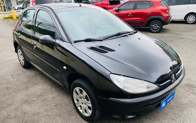 imagem-https://www.socarrao.com.br/sc-vehicle-images-prod/3648561/1788551964815-YmI0MDJiY2YtNTlkNy00NTI3LWJmOGUtZDkyNWQwZjExYzQ4LmpwZw.jpg