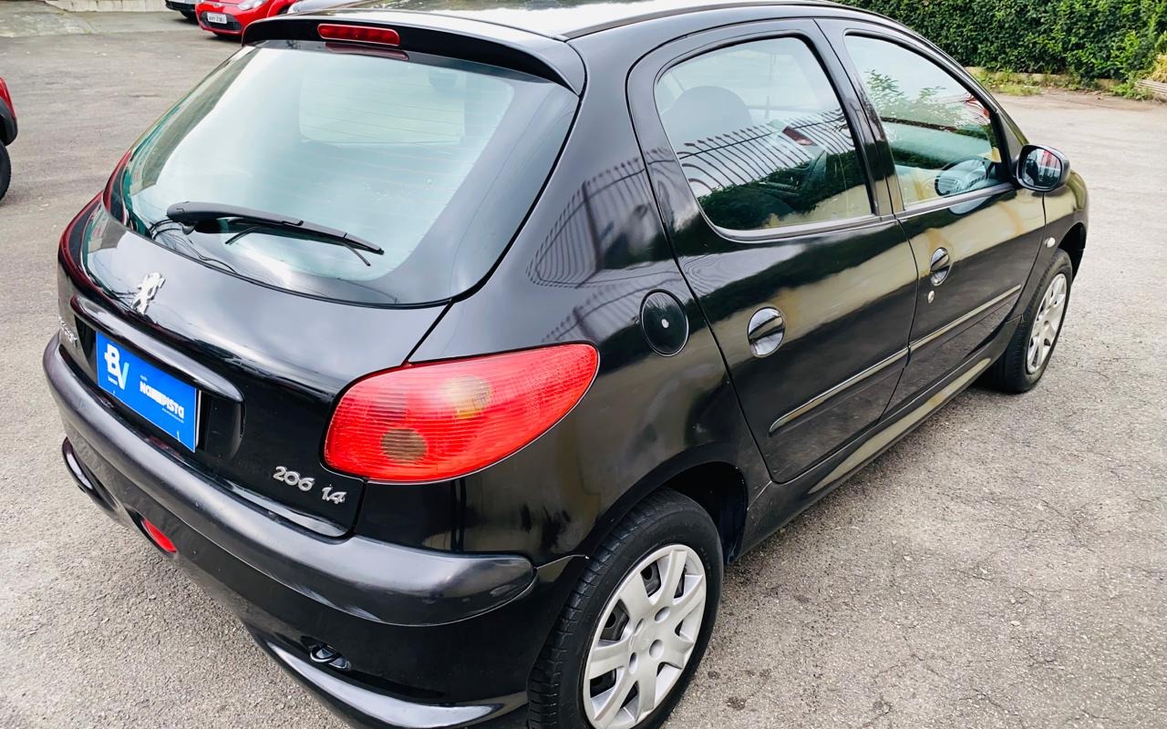 imagem-https://www.socarrao.com.br/sc-vehicle-images-prod/3648561/1788551965349-OGI1OWVlMDYtYTJkOC00NDlhLWJiNjMtYzNmZTYxZWE1ZDIxLmpwZw.jpg