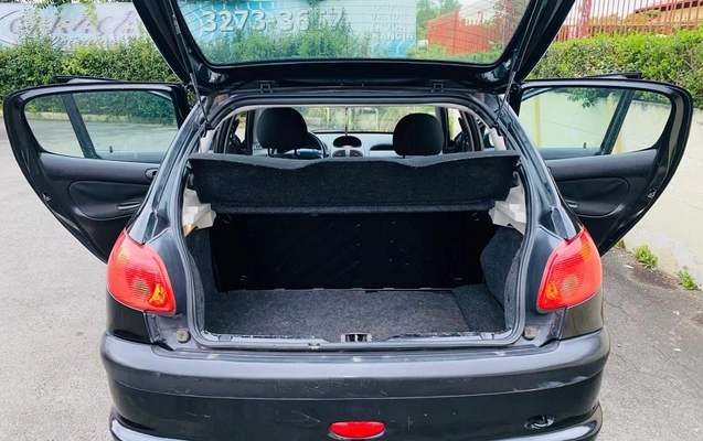 imagem-https://www.socarrao.com.br/sc-vehicle-images-prod/3648561/1788551965488-OGFmNWVlNjctNDYwOC00M2E3LWJjODItNmNjMmNkMDg3ZDNjLmpwZw.jpg