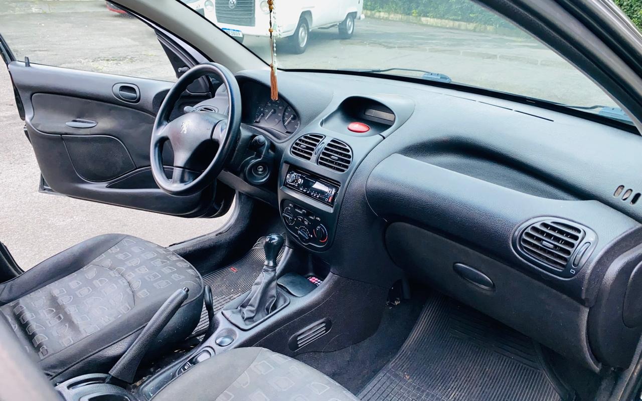 imagem-https://www.socarrao.com.br/sc-vehicle-images-prod/3648561/1788551965888-Yjc3NTViMjQtMWEyNC00YWNlLThjNDYtNmUzZDEwN2UzNDc3LmpwZw.jpg