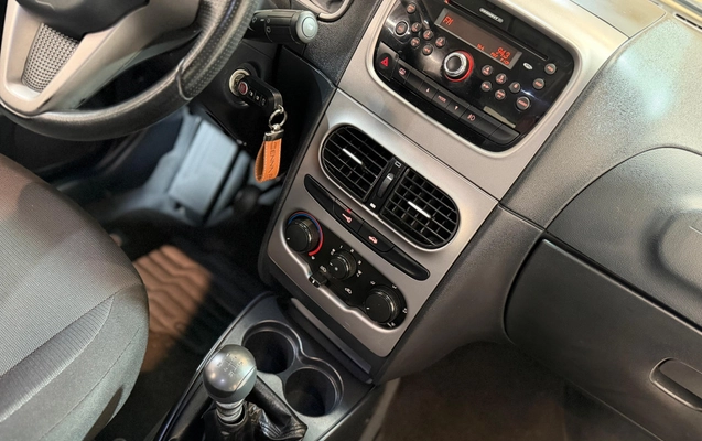 imagem-https://www.socarrao.com.br/sc-vehicle-images-prod/3648572/1788552024812-qYhjBpdi02ePBcX24dJM8yViSdgbft5m.jpg