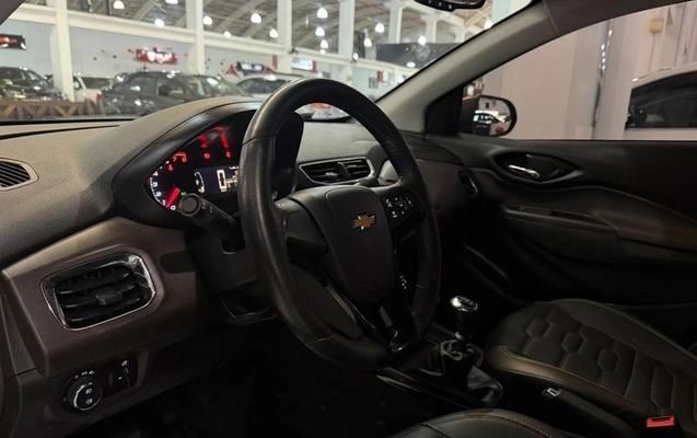 imagem-https://www.socarrao.com.br/sc-vehicle-images-prod/3648866/1789239525746-8450700_5_B_1b64dd4753.jpeg