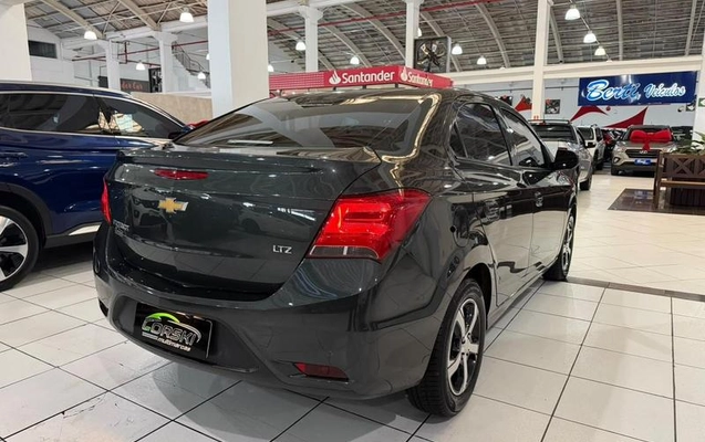 imagem-https://www.socarrao.com.br/sc-vehicle-images-prod/3648866/1789239525748-8450700_9_B_58a38a712a.jpeg