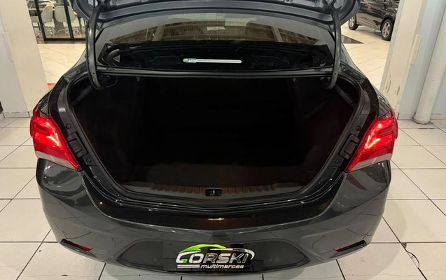 imagem-https://www.socarrao.com.br/sc-vehicle-images-prod/3648866/1789239525749-8450700_9_B_f2fc500df6.jpeg