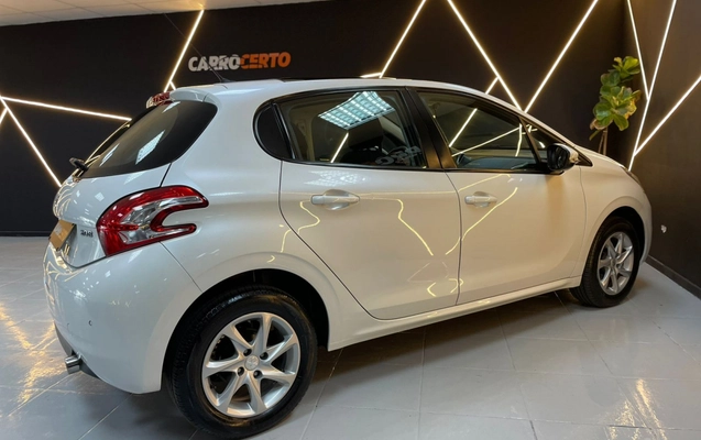 imagem-https://www.socarrao.com.br/sc-vehicle-images-prod/3648883/1788552651481-gMURB65uwZsT0TRDr8H6u0u7VJ7HIQhR.jpg