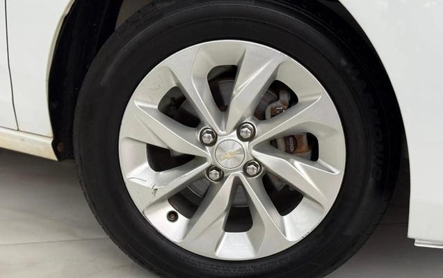 imagem-https://www.socarrao.com.br/sc-vehicle-images-prod/3648919/1788552852630-8380872_0_B_2c044dd145.jpeg