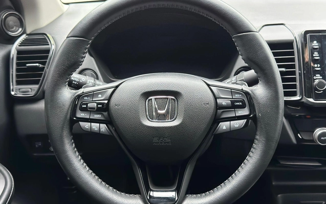 imagem-https://www.socarrao.com.br/sc-vehicle-images-prod/3649039/1788553276353-264cdf21-0e37-b186-4a5b-3a238040cbb4.jpg