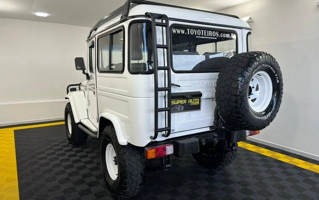 imagem-https://www.socarrao.com.br/sc-vehicle-images-prod/3649110/1788553448100-67d565f0e9f14ebc88eb1d72eb61e627_1778264760078.jpeg