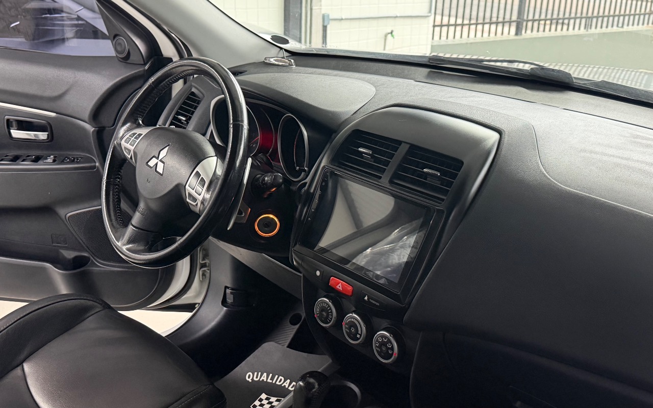 imagem-https://www.socarrao.com.br/sc-vehicle-images-prod/3649210/1788553599239-SU1HXzM4NjguanBlZw.jpeg
