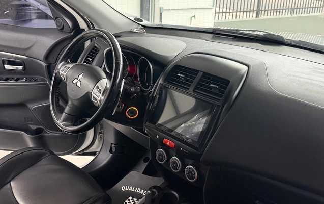 imagem-https://www.socarrao.com.br/sc-vehicle-images-prod/3649210/1788553599239-SU1HXzM4NjguanBlZw.jpeg